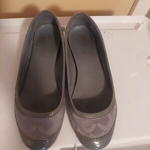 Coach flats size 6